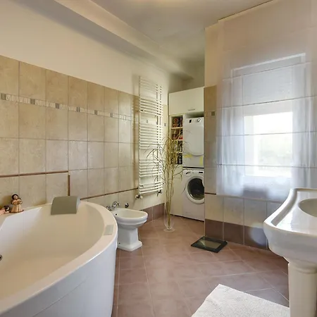 Appartamento Luxury On Two Floors With Swimming Pool *